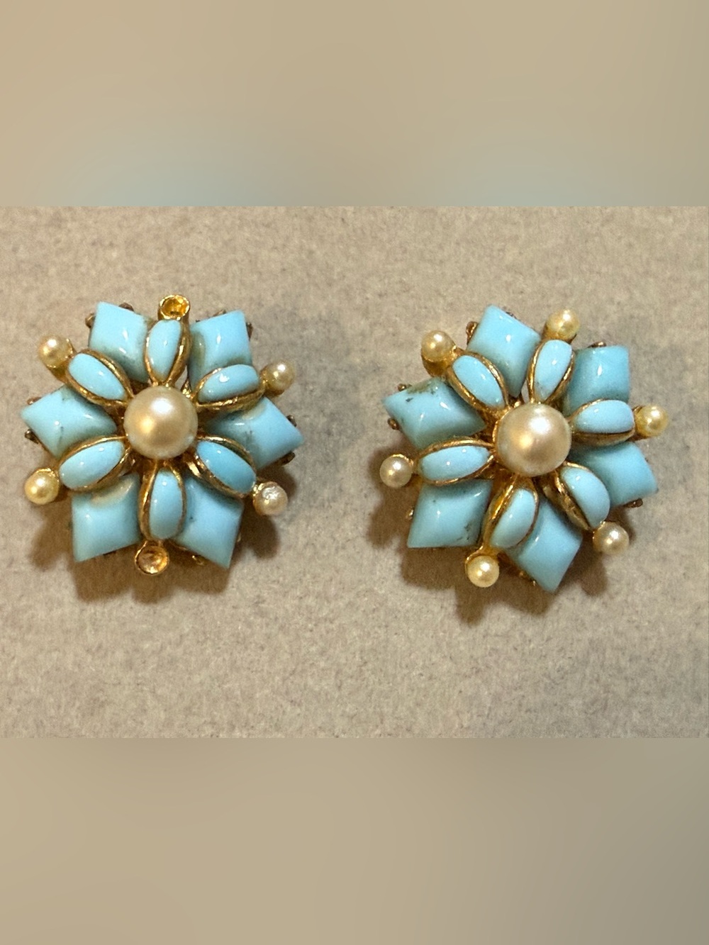 Vintage Light Blue Floral Pearl Cluster Clip-On Earrings